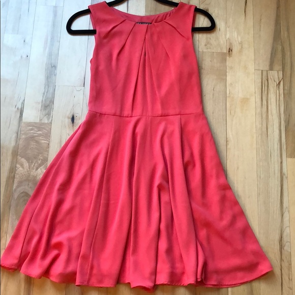 Express coral colored dress - Picture 2 of 8